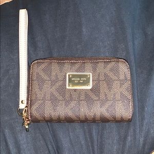Michael Kors wristlet